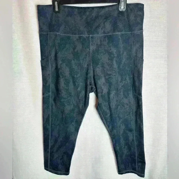 ZYIA active, women’s capri leggings with pockets, size 20 - Picture 1 of 6